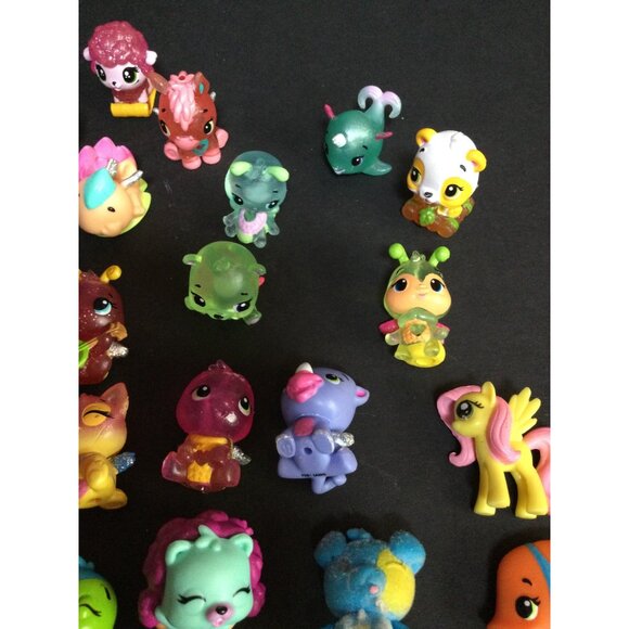 Hatchimals Miniature Toy Figurine Lot Of 50+ Collectible Animal & Fantasy - Picture 4 of 8